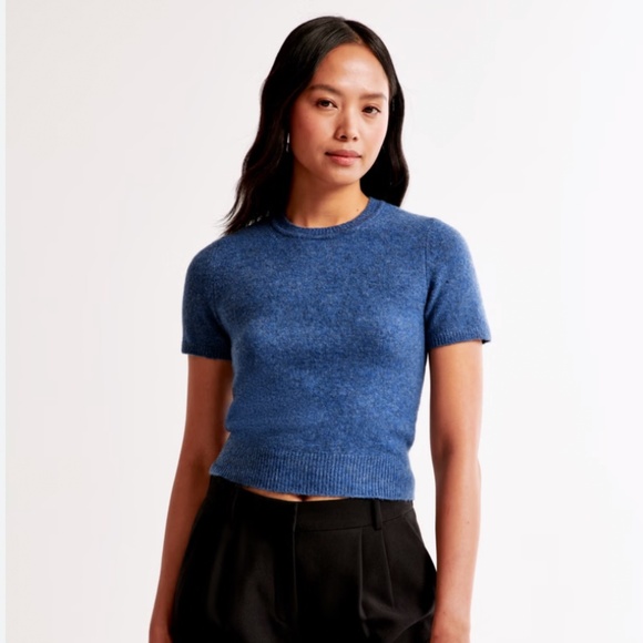 Abercrombie & Fitch Sweaters - Crew Sweater Tee